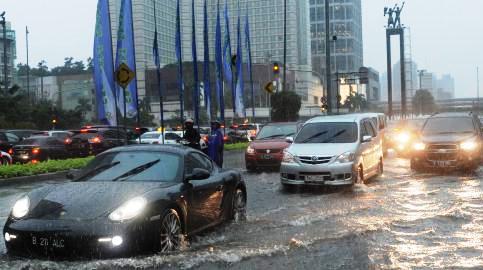 Banjir di Jalan Protokol Jakarta Picu Kerugian Rp1,4 Miliar per Jam